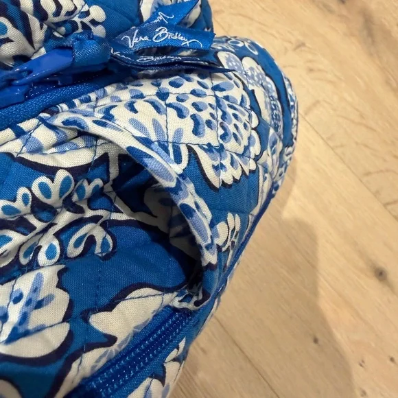 Vera Bradley Blue Paisley Backpack White School Adult Teen College Laptop Pocket - Picture 13 of 14